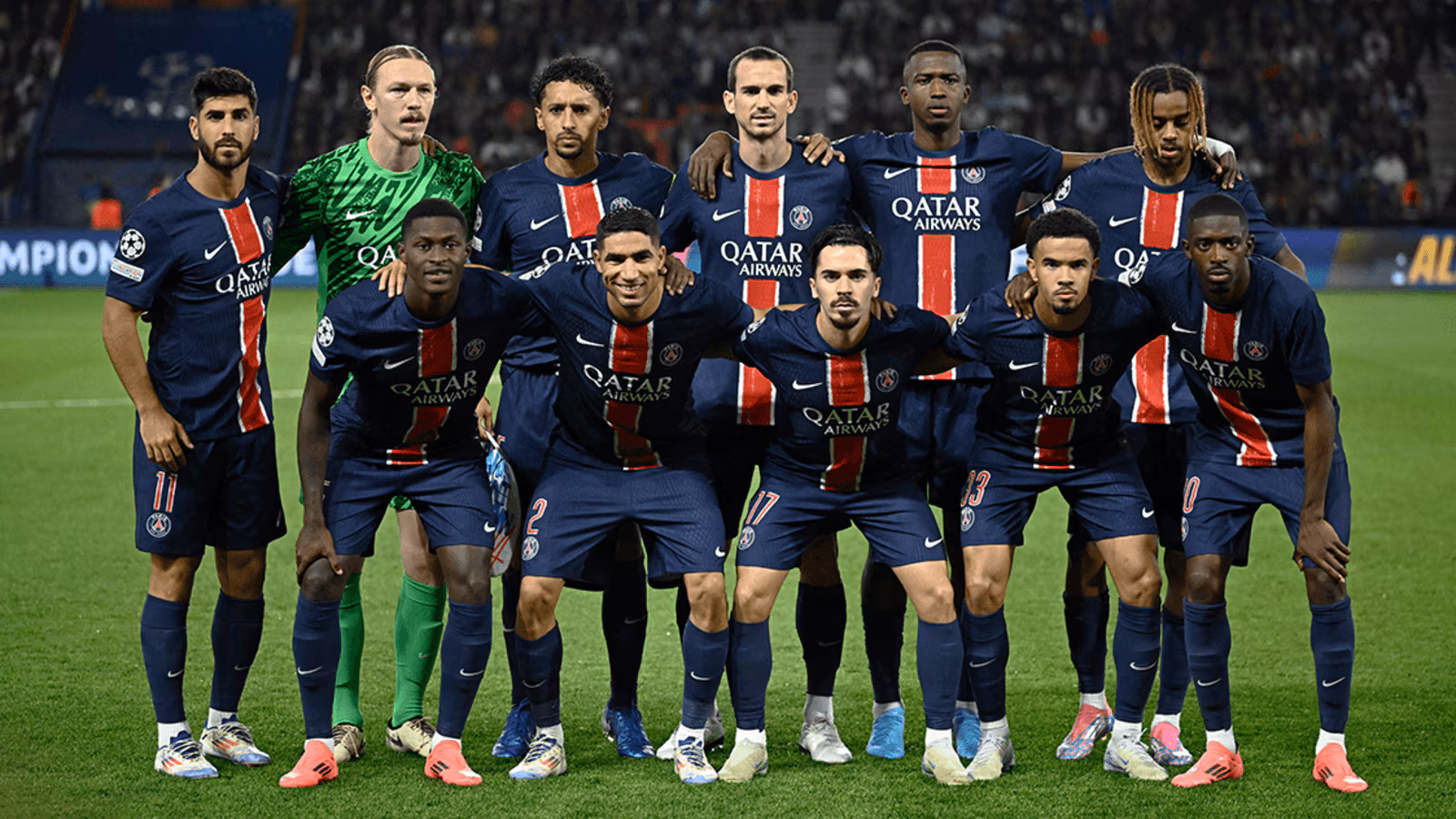 psg-line-up Série | Maillots et Vêtements PSG Exclusifs sur PSG Shop