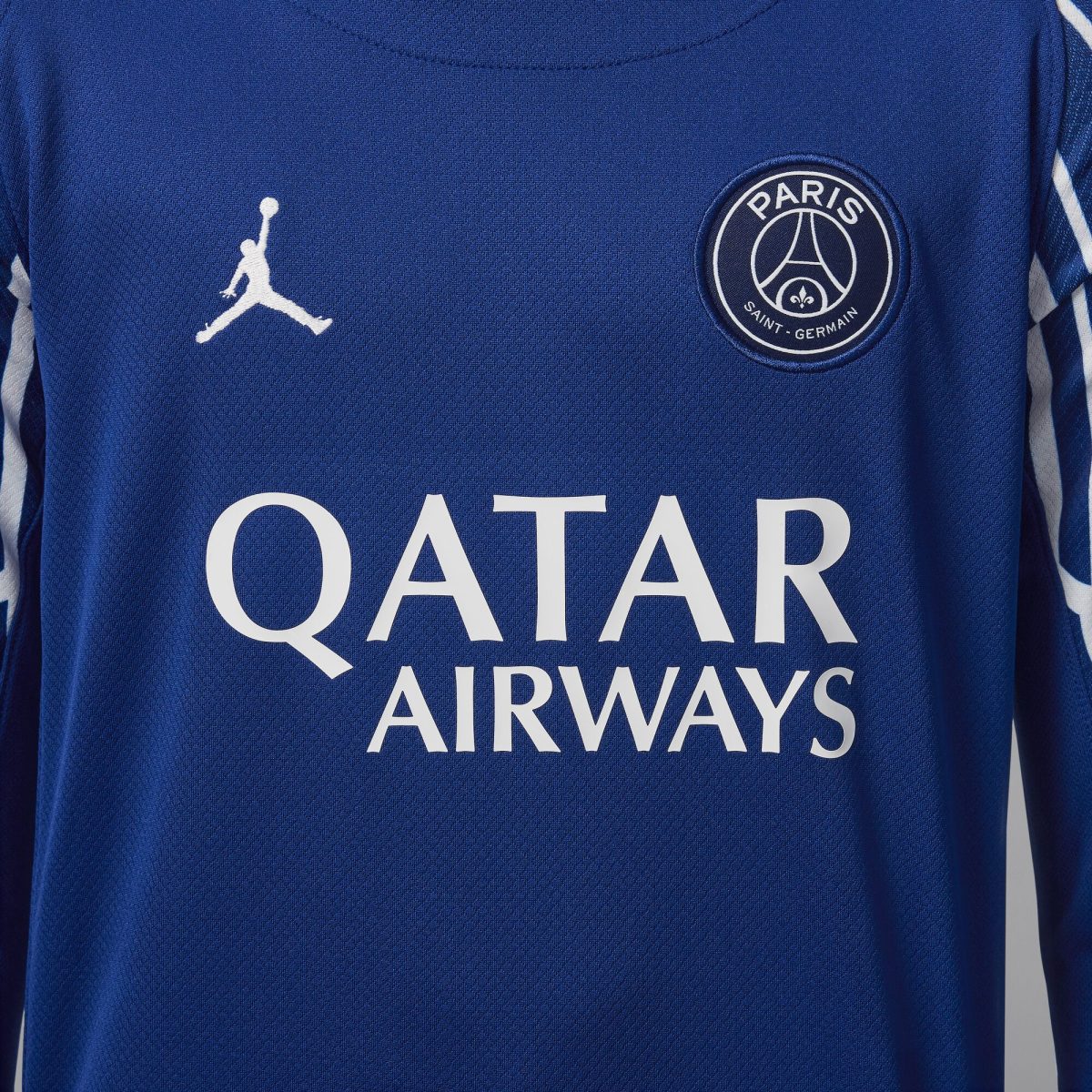 maillot fourth stadium psg jordan 2425 – manches longues – enfant Série | Maillots et Vêtements PSG Exclusifs sur PSG Shop