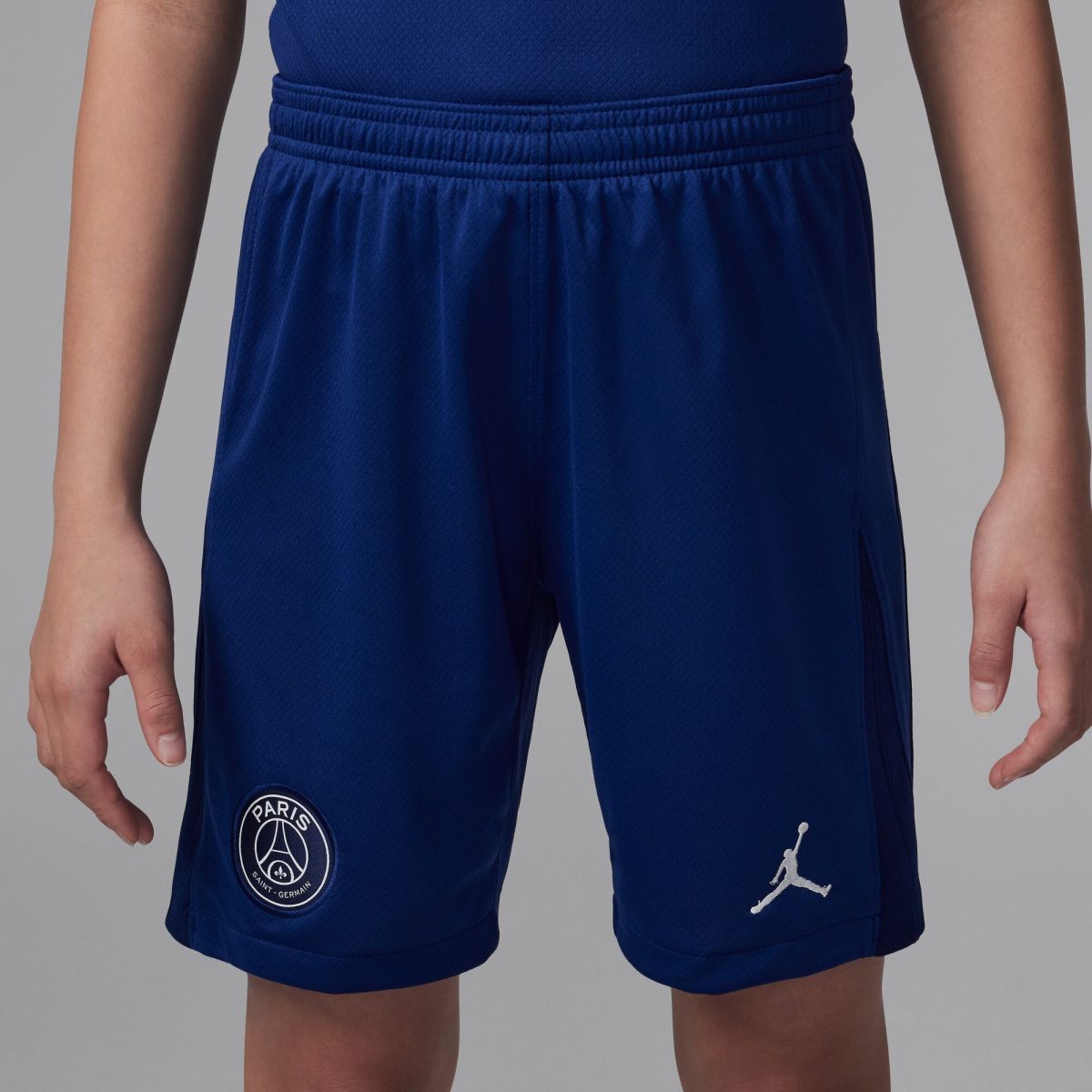 short fourth stadium psg jordan 2425 – enfant Série | Maillots et Vêtements PSG Exclusifs sur PSG Shop