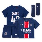 tenue domicile psg nike 2425 – bebe avec flocage zague 42 Série | Maillots et Vêtements PSG Exclusifs sur PSG Shop