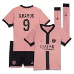 tenue third psg jordan 2425 – jeune enfant avec flocage g.ramos 9 Série | Maillots et Vêtements PSG Exclusifs sur PSG Shop