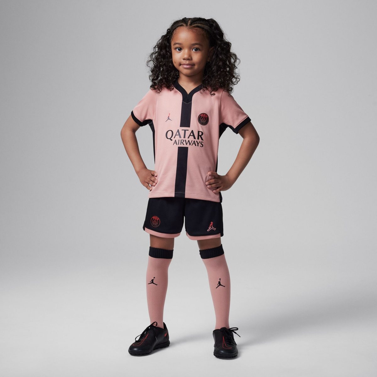 tenue third psg jordan 2425 – jeune enfant Série | Maillots et Vêtements PSG Exclusifs sur PSG Shop