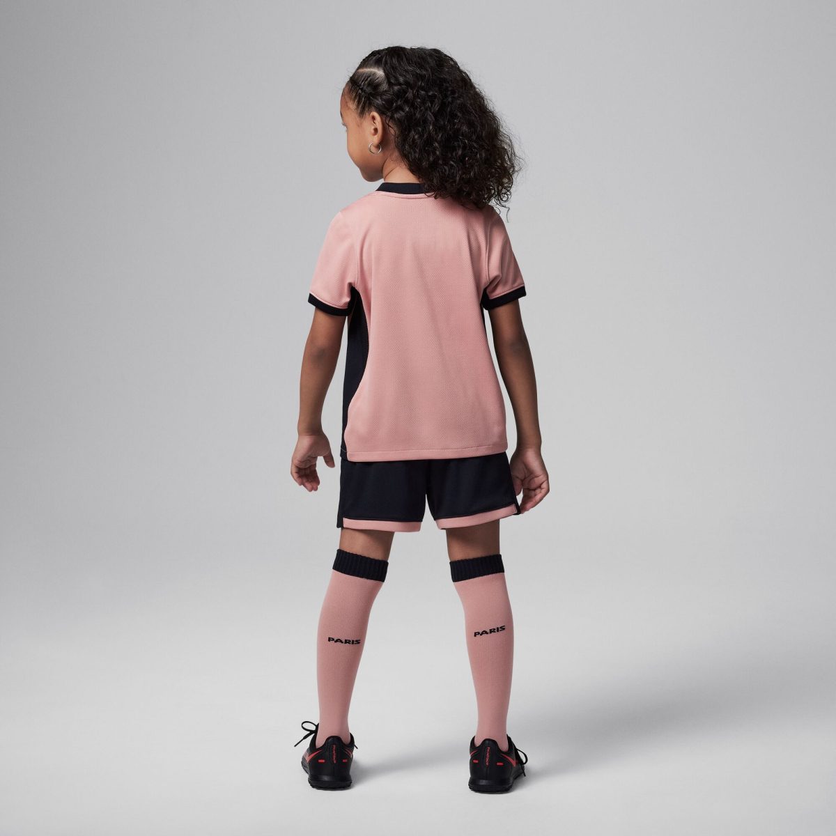tenue third psg jordan 2425 – jeune enfant Série | Maillots et Vêtements PSG Exclusifs sur PSG Shop